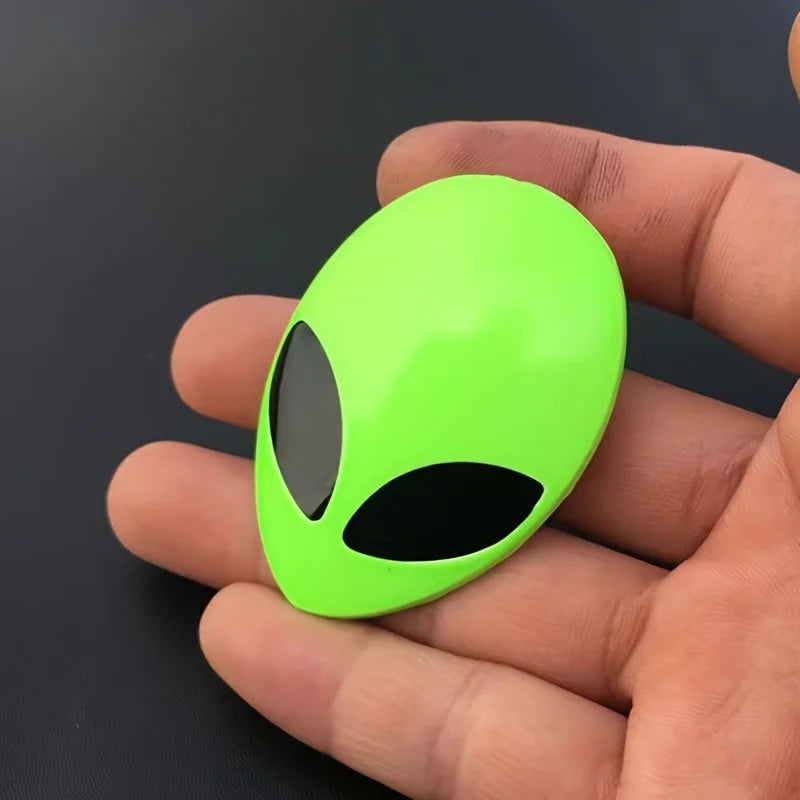 2Pcs Alien Head Auto Heck Emblem Badge Sticker Decal Car Fender Auto 3D for All Car Bike Motobike - DriveNova